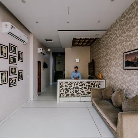 Hotel Fortune Plaza Аджмер Экстерьер фото