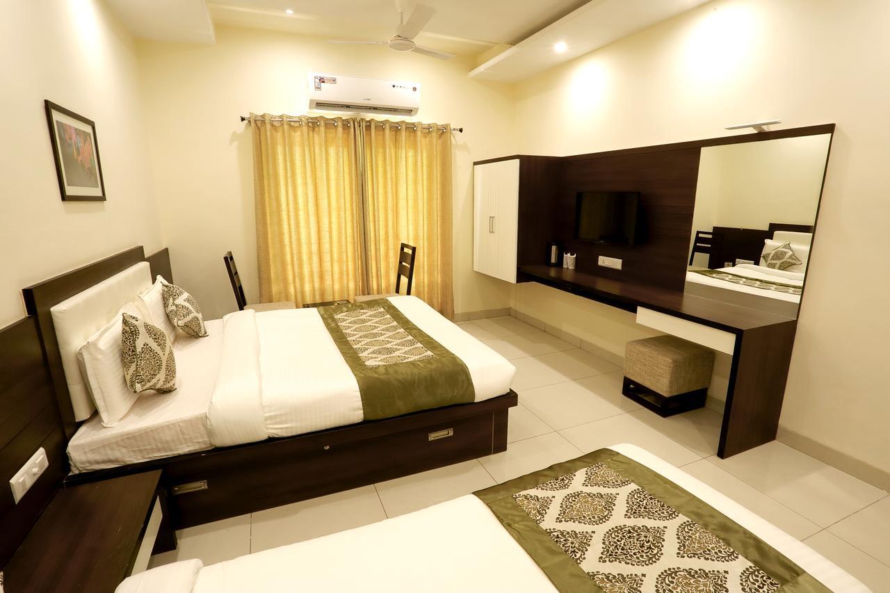 Hotel Fortune Plaza Аджмер Экстерьер фото